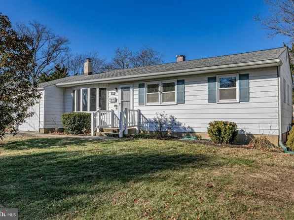 16 Hollyhock Way, Hamilton, NJ 08619