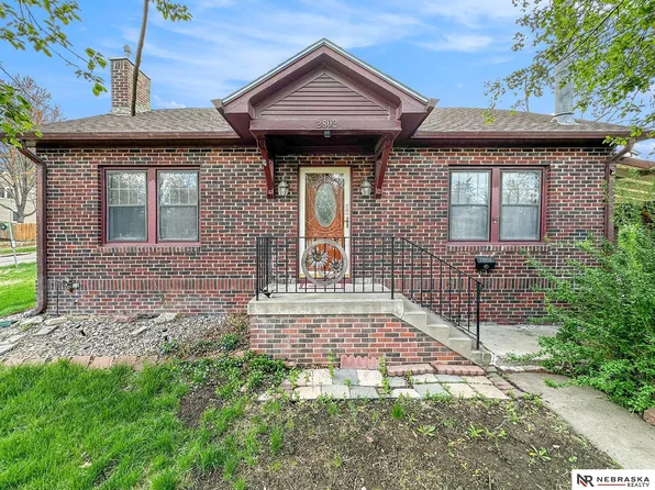 2802 S 12th St, Lincoln, NE 68502