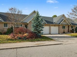 165 Main St E #9, Grimsby, ON