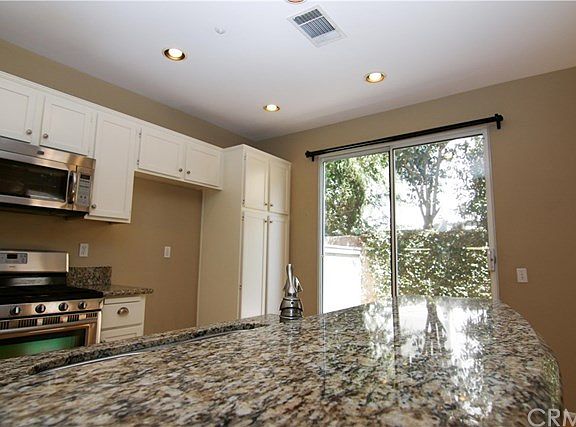 3rd image of 160 Trofello Ln