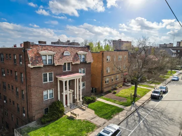 Apartments On Academy