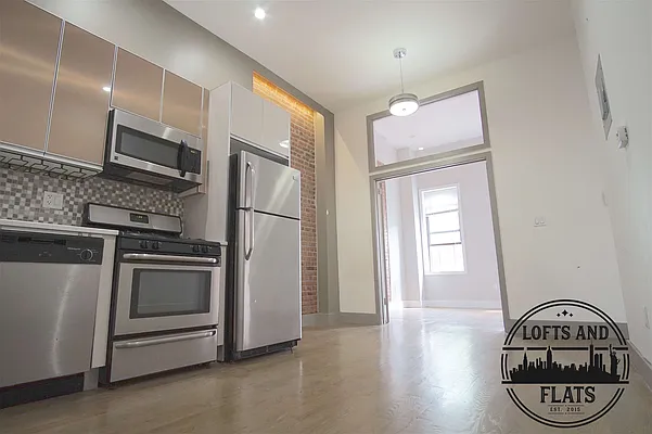 Rented by Lofts and Flats LLC | media 22