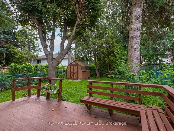 5th image of 68 Applegate Cres