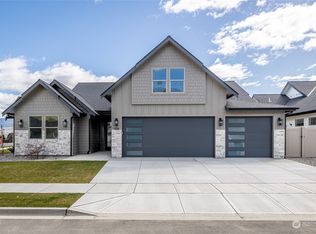 938 Racine Springs Dr, Wenatchee, WA 98801