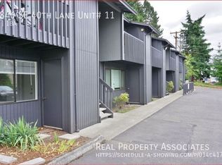 12846 SE 40th Ln APT 11, Bellevue, WA 98006