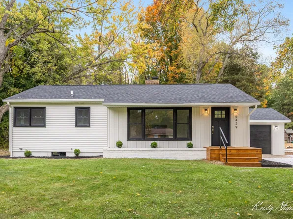 6429 Wendell St SE, Grand Rapids, MI 49546