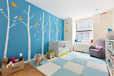 Rented by R New York