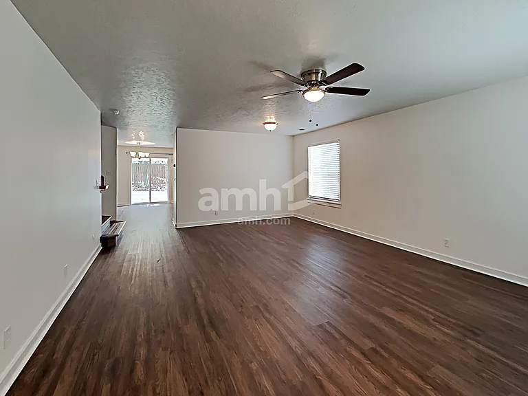 6012 S Sea Breeze Way — Photo 8