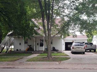 1563 26th Ave, Columbus, NE 68601