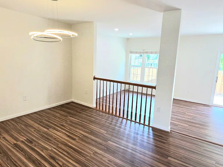 6008 Raina Dr — Photo 8