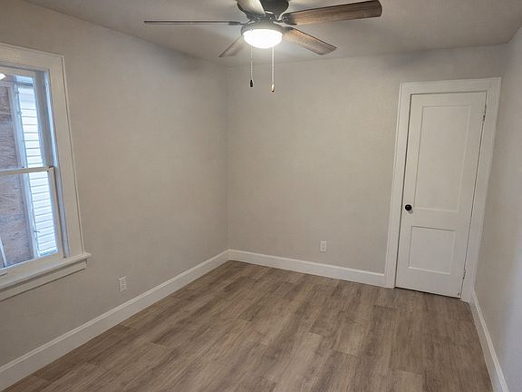 3rd image of 938-940 5th Ave S #3