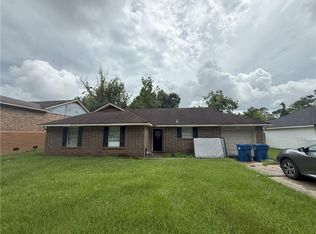 1735 W Hall Ave, Slidell, LA 70460