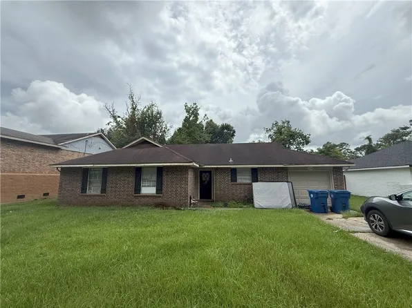1735 W Hall Ave, Slidell, LA 70460