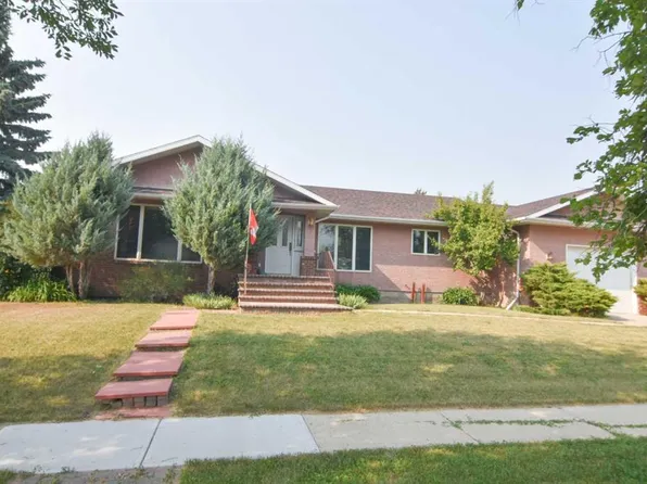 250 S 2nd Ave W, Rockyford, AB T0J 2R0