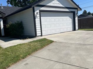 311 NE Danner Ln, College Place, WA 99324