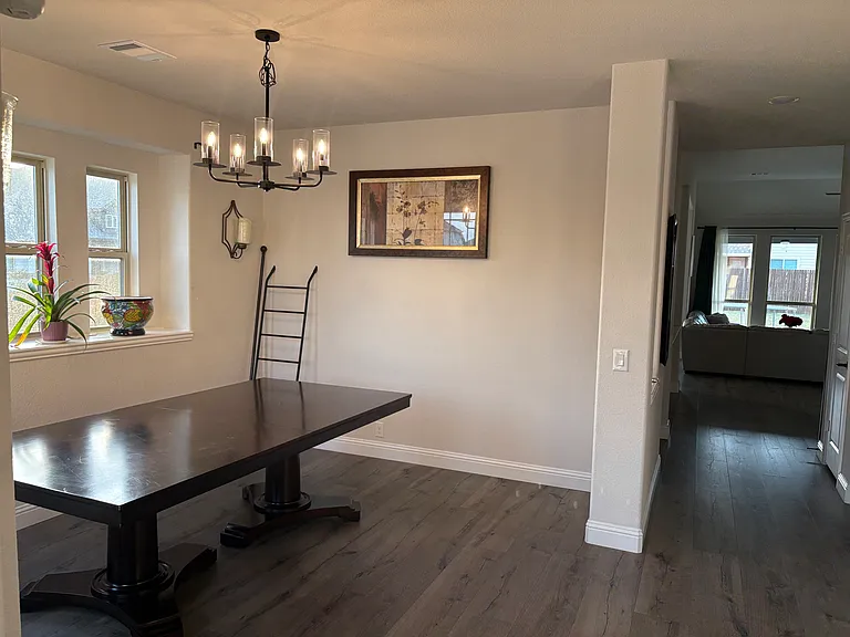 1241 Joseph Earl Dr — Photo 34