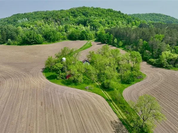 W8082 County Road XX, Arkansaw, WI 54737