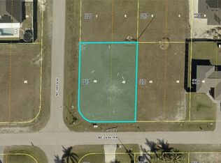 301 NE 24th Ter, Cape Coral, FL 33909