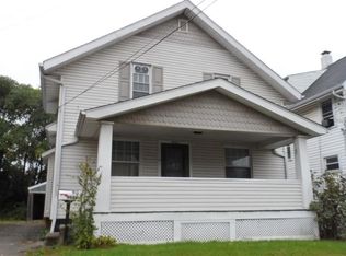 904 Columbia Ave, Akron, OH 44310