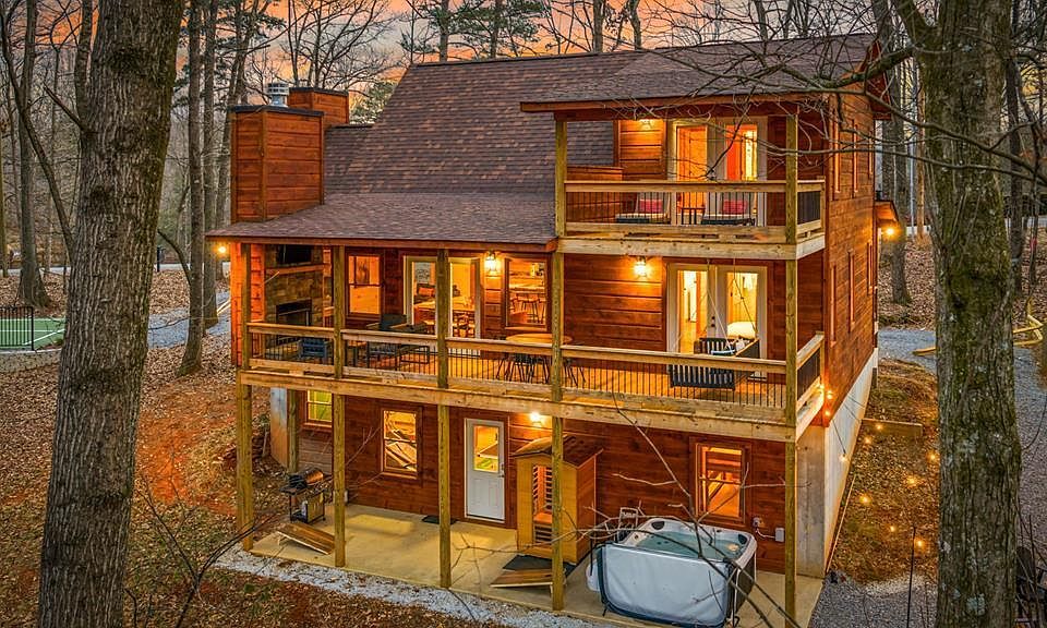 1st image of 64 Windy Valley Ln