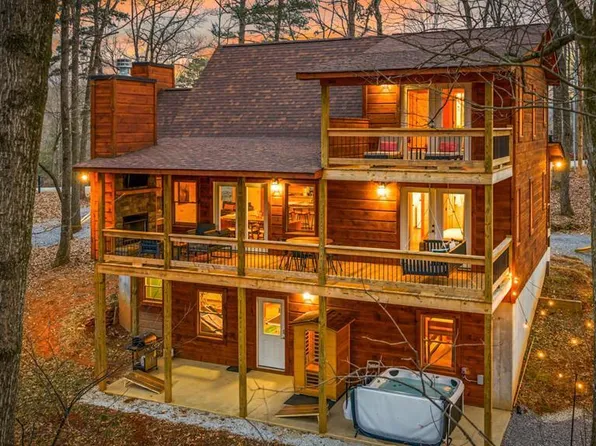 64 Windy Valley Ln, Blue Ridge, GA 30513