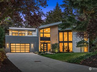 7560 86th Ave SE, Mercer Island, WA 98040