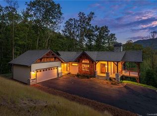 34 Peak View Ln, Waynesville, NC 28785