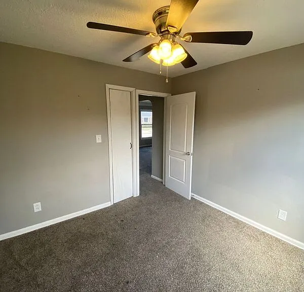1537 Chandler Ave — Photo 8