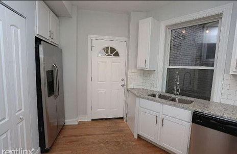 2nd image of 4401 N Clark St #3N