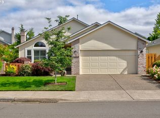 12627 SW Peachvale St, Tigard, OR 97224