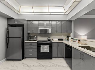 24 Hanover Rd #2205, Brampton, ON L6S5K8