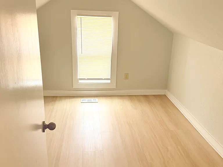 16 Dickerman St #0 — Photo 11