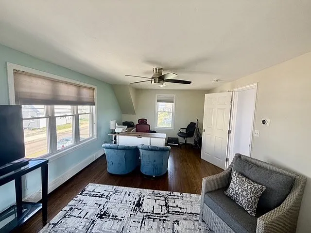 735 Sea St — Photo 21