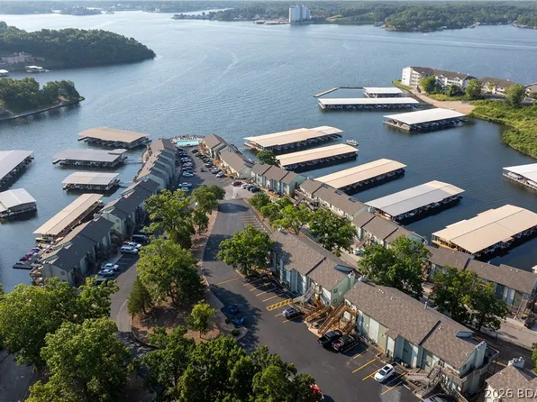 237 Southwood Shores Pl #2B, Lake Ozark, MO 65049