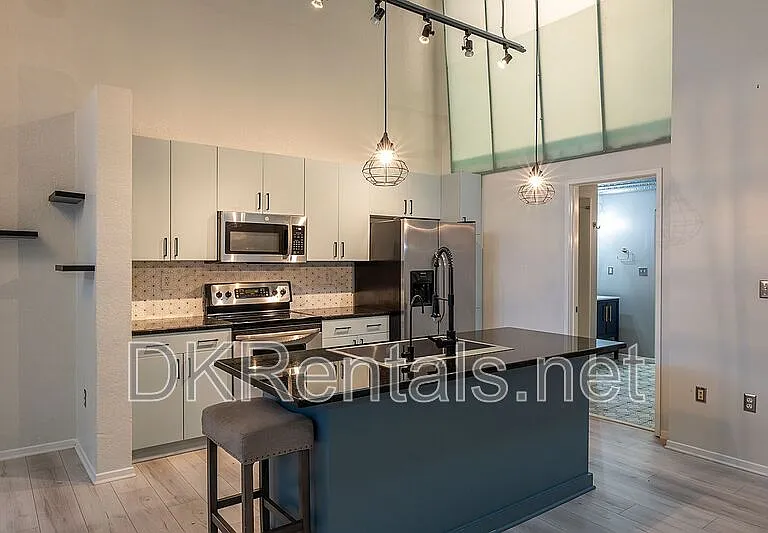195 Arizona Ave #128 — Photo 5