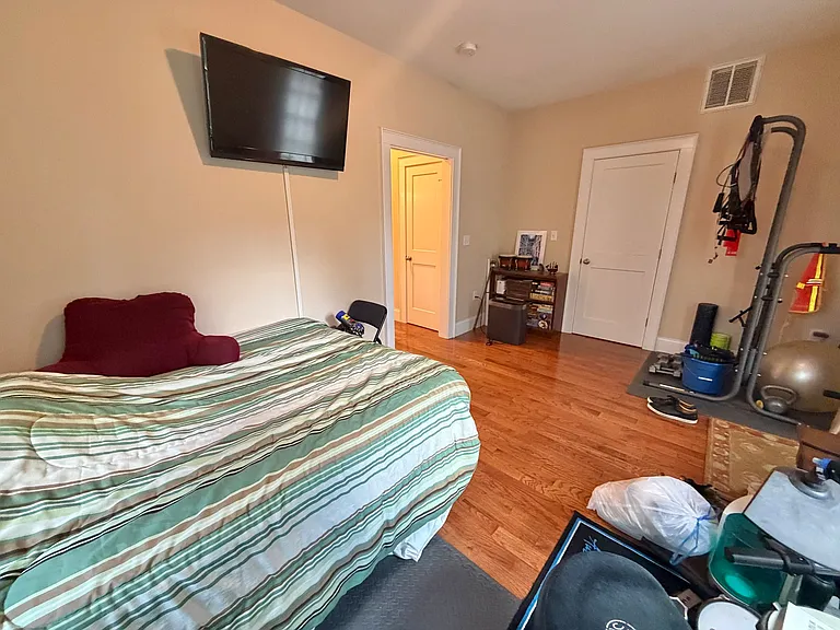 39 Highland Ave #R — Photo 13