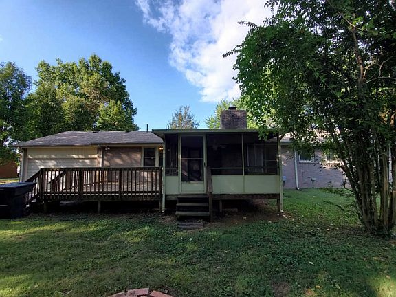 4th image of 708 Dejarnette Ln