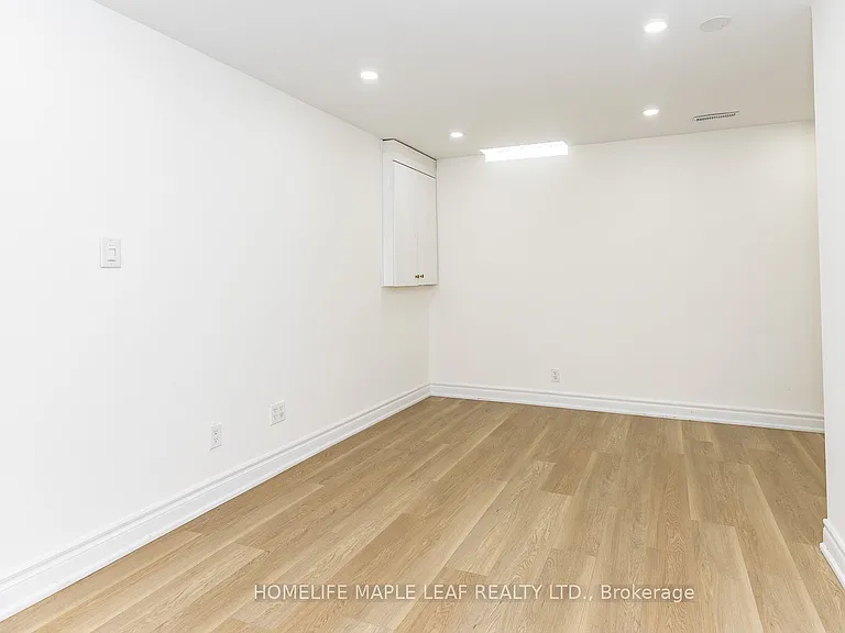 45 Bristol Rd E #10 — Photo 32