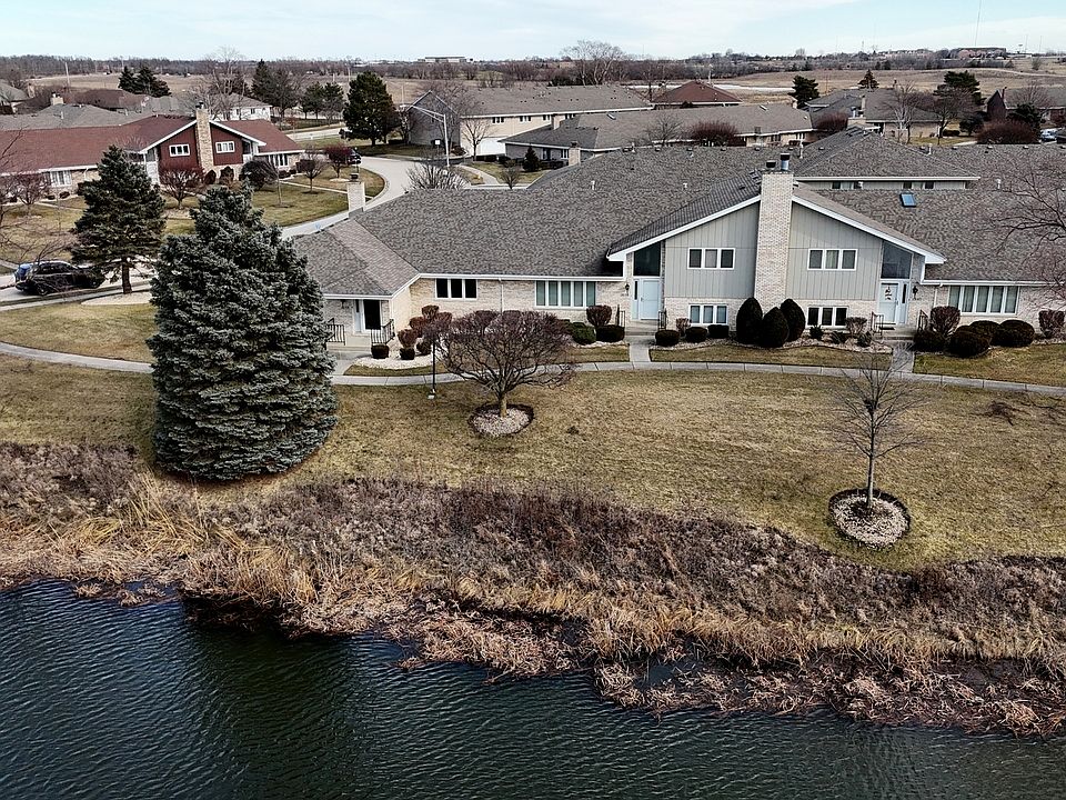 1st image of 18135 Oregon Ln