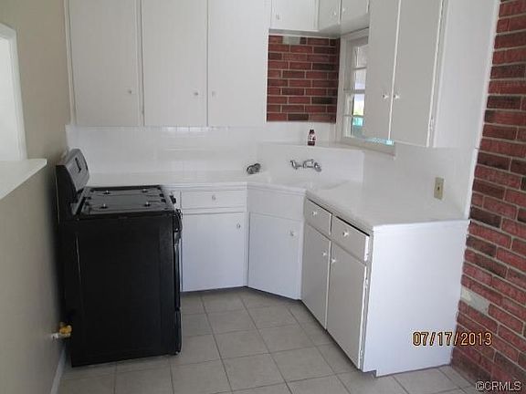 5th image of 2421 W Stanford St