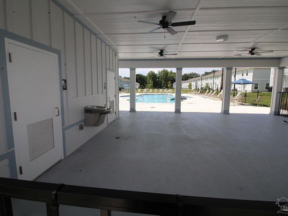 4th image of 1522 Iroquois Ct