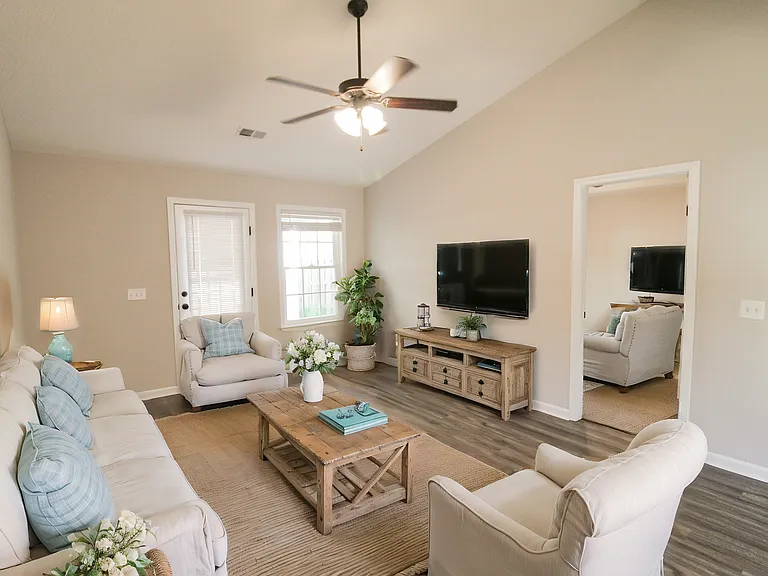 551 Deerchase Ct — Photo 1