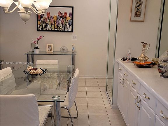 5th image of 2201 NE 66th St APT 1330