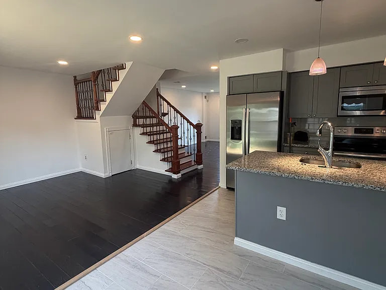 8426 Brunswick Pl — Photo 18