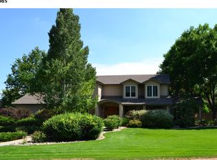 7442 Rozena Dr, Longmont, CO 80503