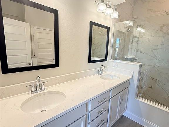 5th image of 29 Spring St