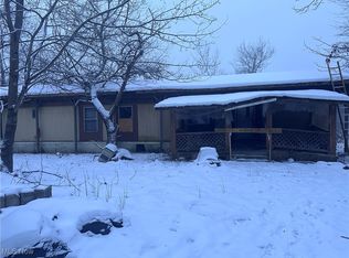 9922 Knowlton Rd, Garrettsville, OH 44231