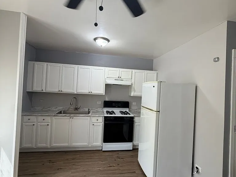 7000 S Stewart Ave — Photo 11