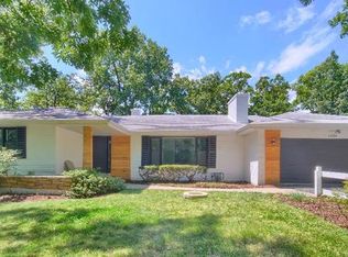 1254 Crofton Ave N, Highland Park, IL 60035