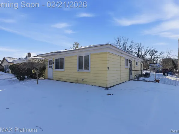 35071 Barton St, Westland, MI 48185